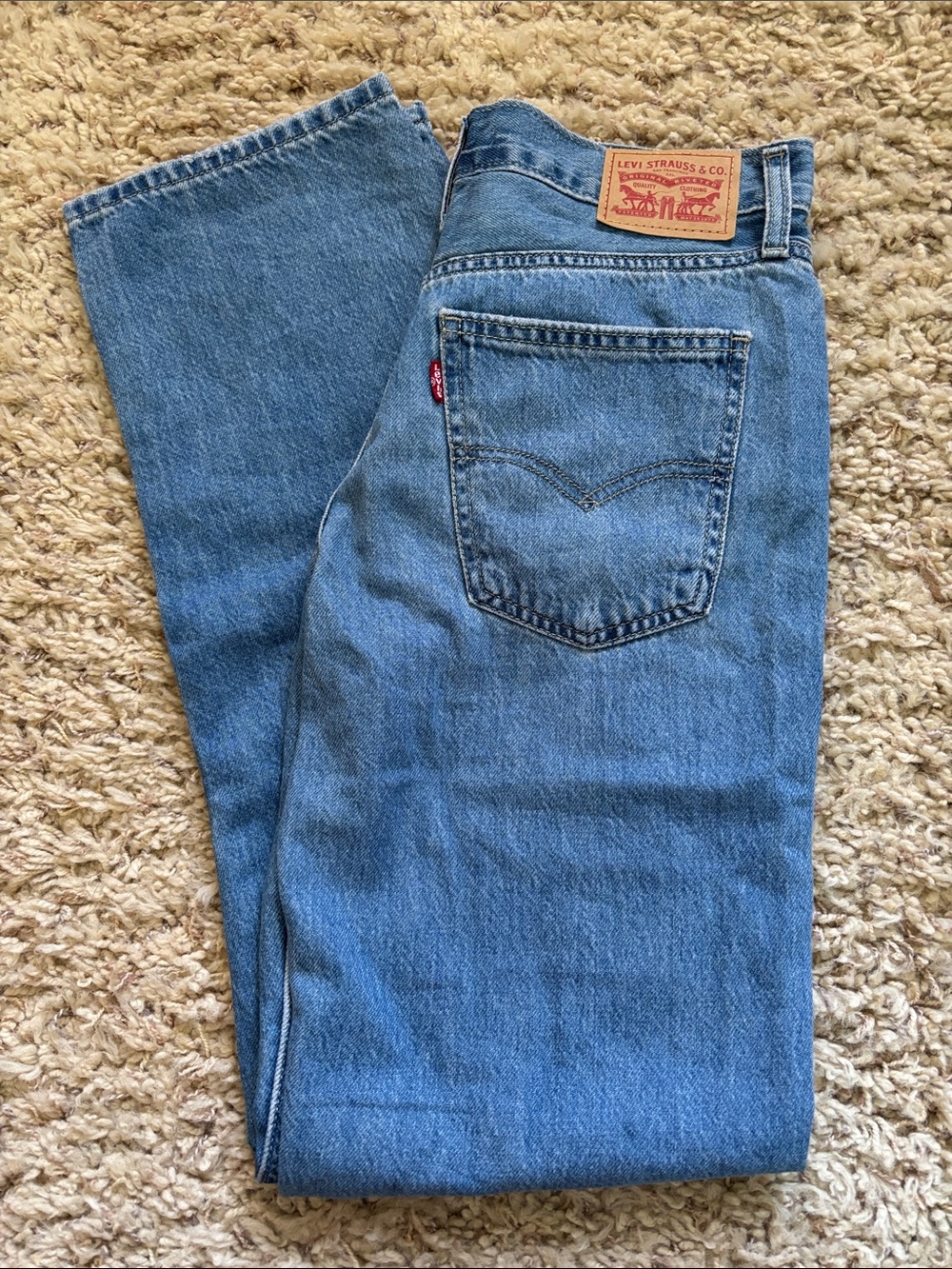 NEW Levis Low Pro Straight Jeans